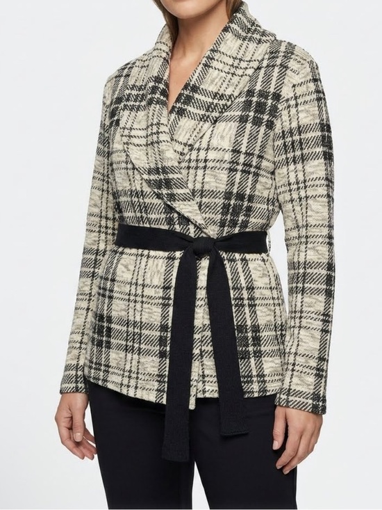 5th Culture Jackets & Blazers - Plaid 5th Culture wrap jacket